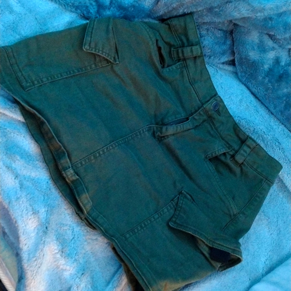 Skirt. Size Medium